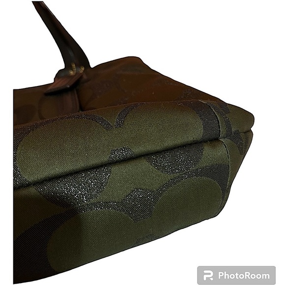 Beautiful COACH F1382-F26248 Campbell Signature Green Bag! - Picture 9 of 17
